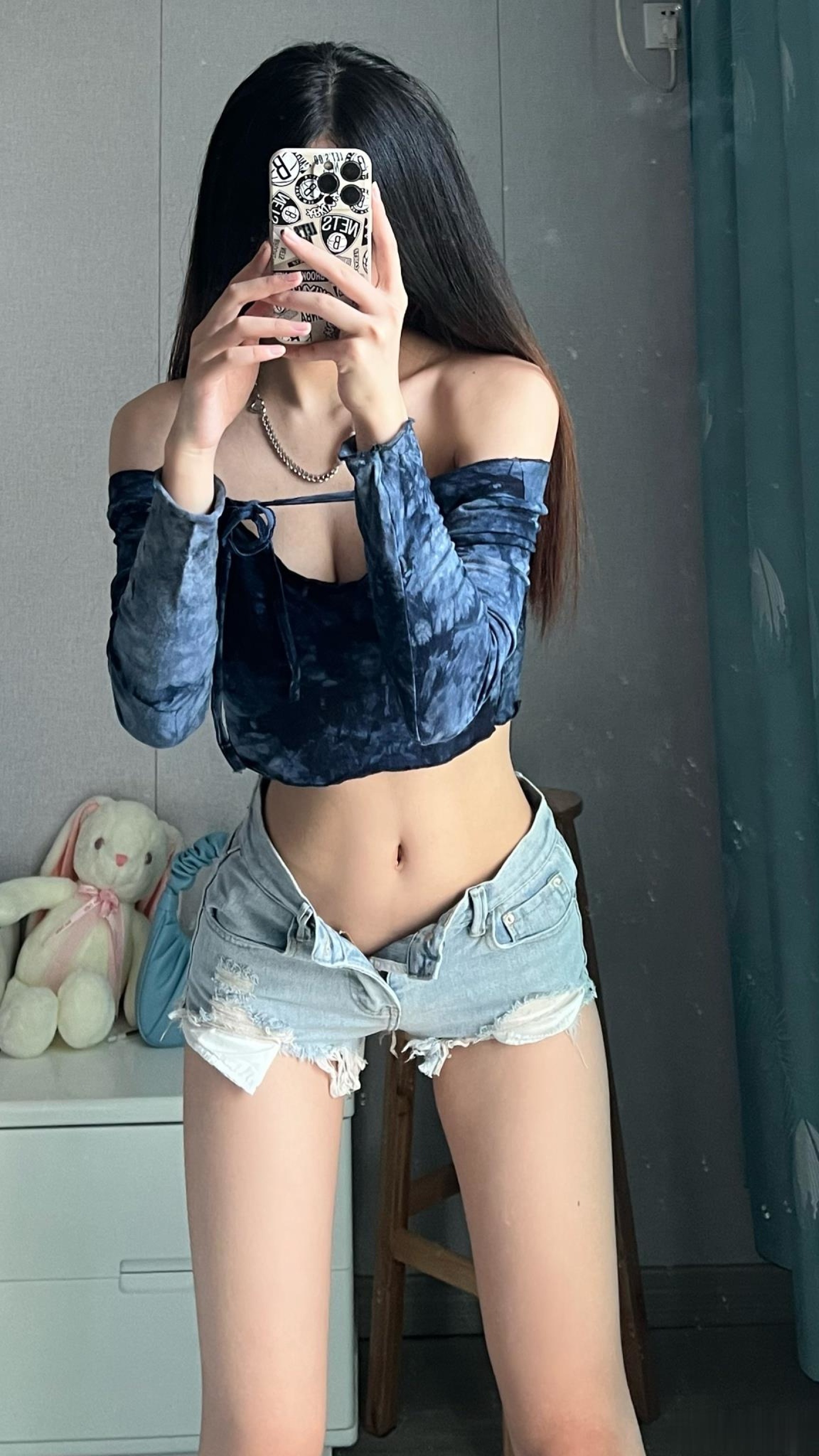 刘雅萌-牛仔短裤辣妹-04-12