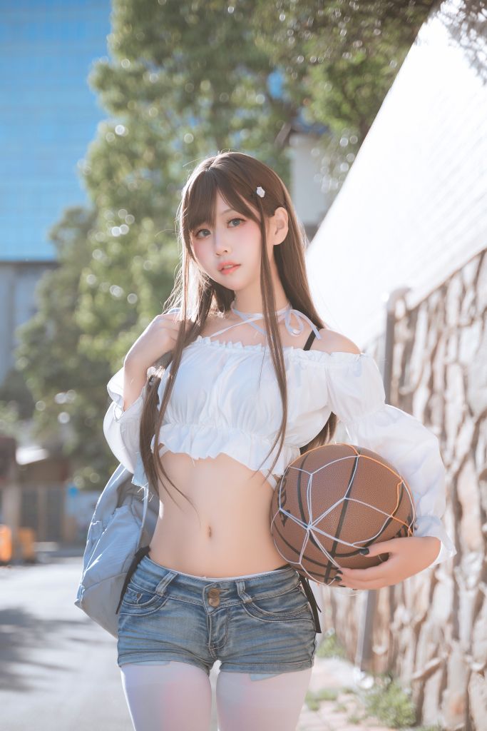 萌芽儿o0-邻家小恶魔-47P1V-426MB-03-18