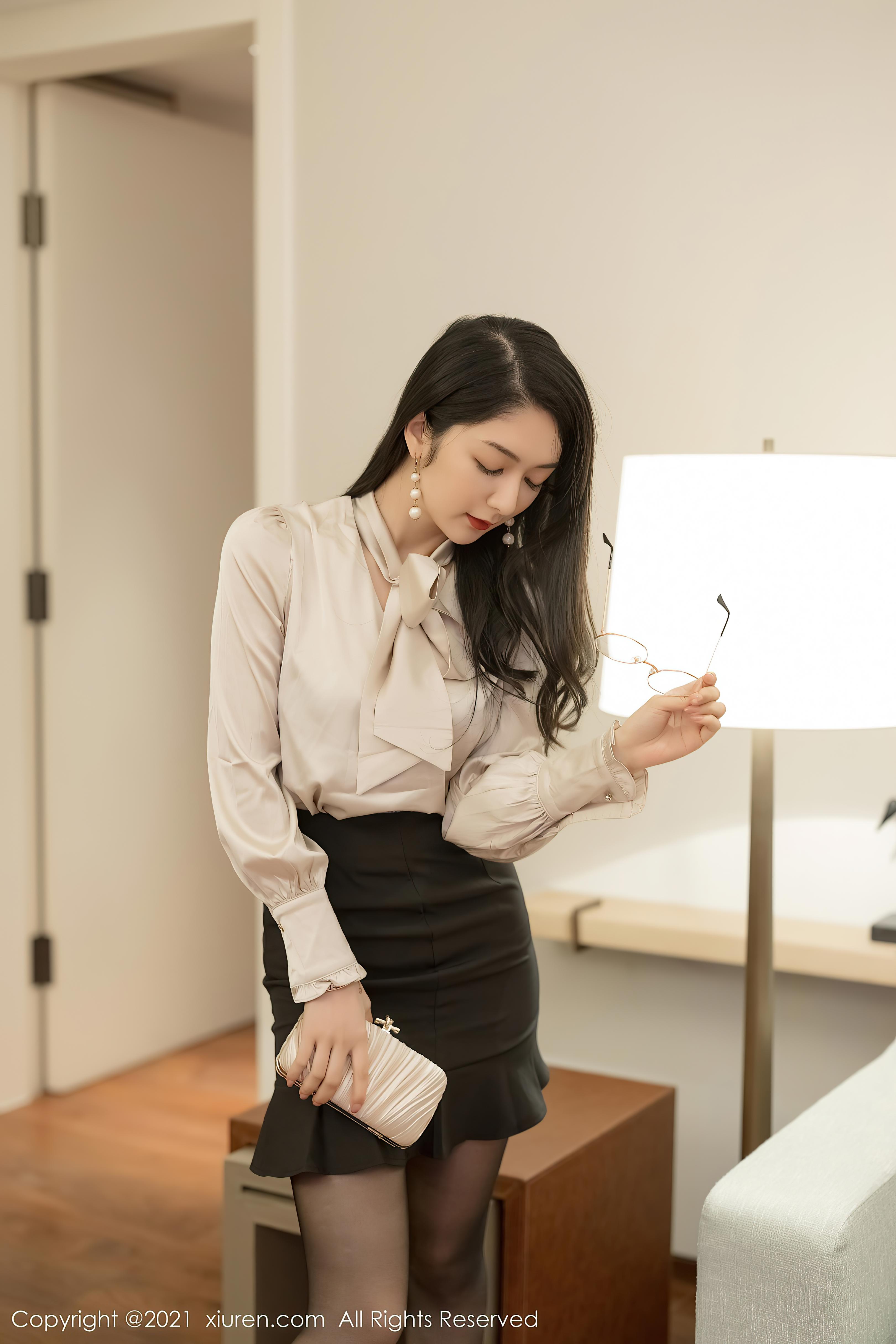 124-XIUREN秀人网-20210601-NO3488-Angela00-72P-55113-MB-08-24