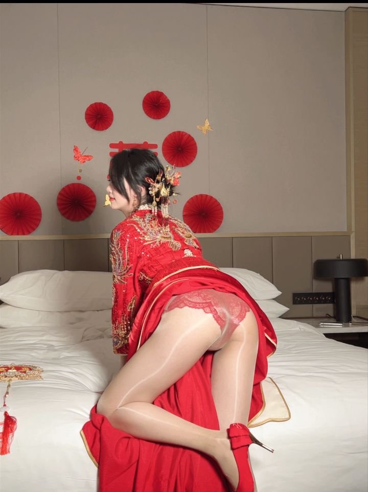 抖娘-利世---伴郎团轮新娘-55P2V-808MB-04-16