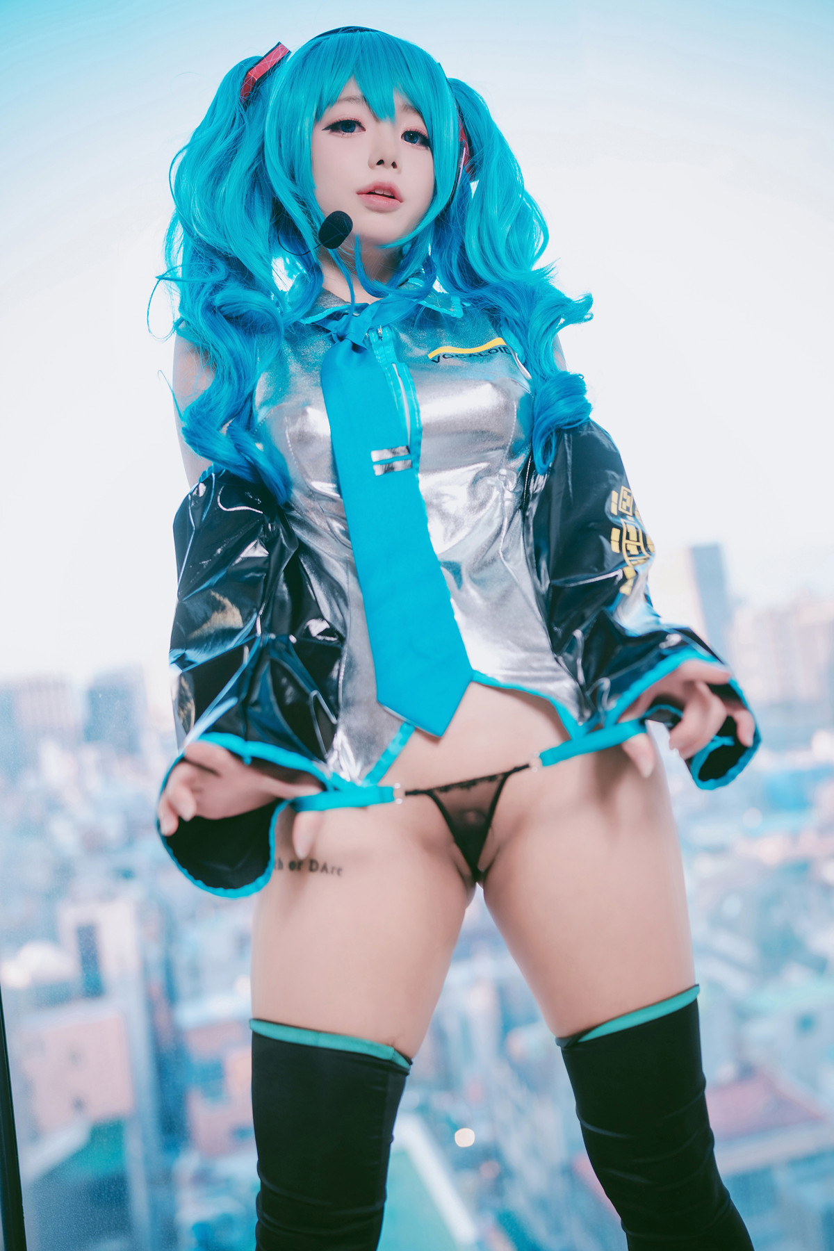 Cosplay-Maruemon-마루에몽-Plug-Me-In-Miku-Set02-12-13