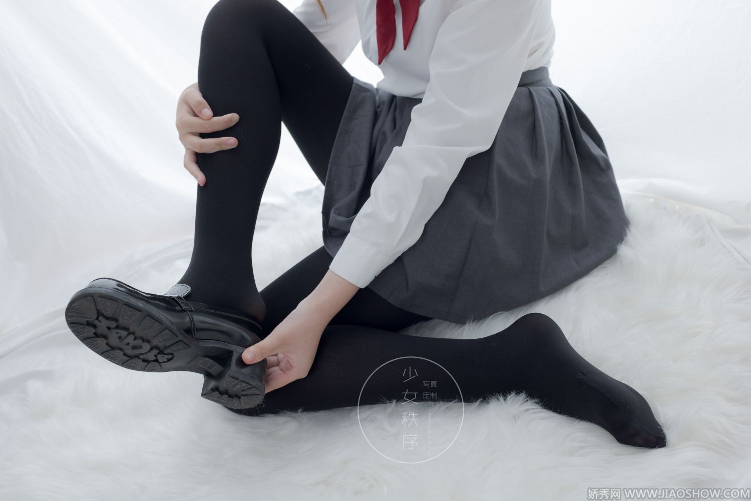 少女秩序---内部定制-NB03真爱无码版-75P1V-949MB-01-06