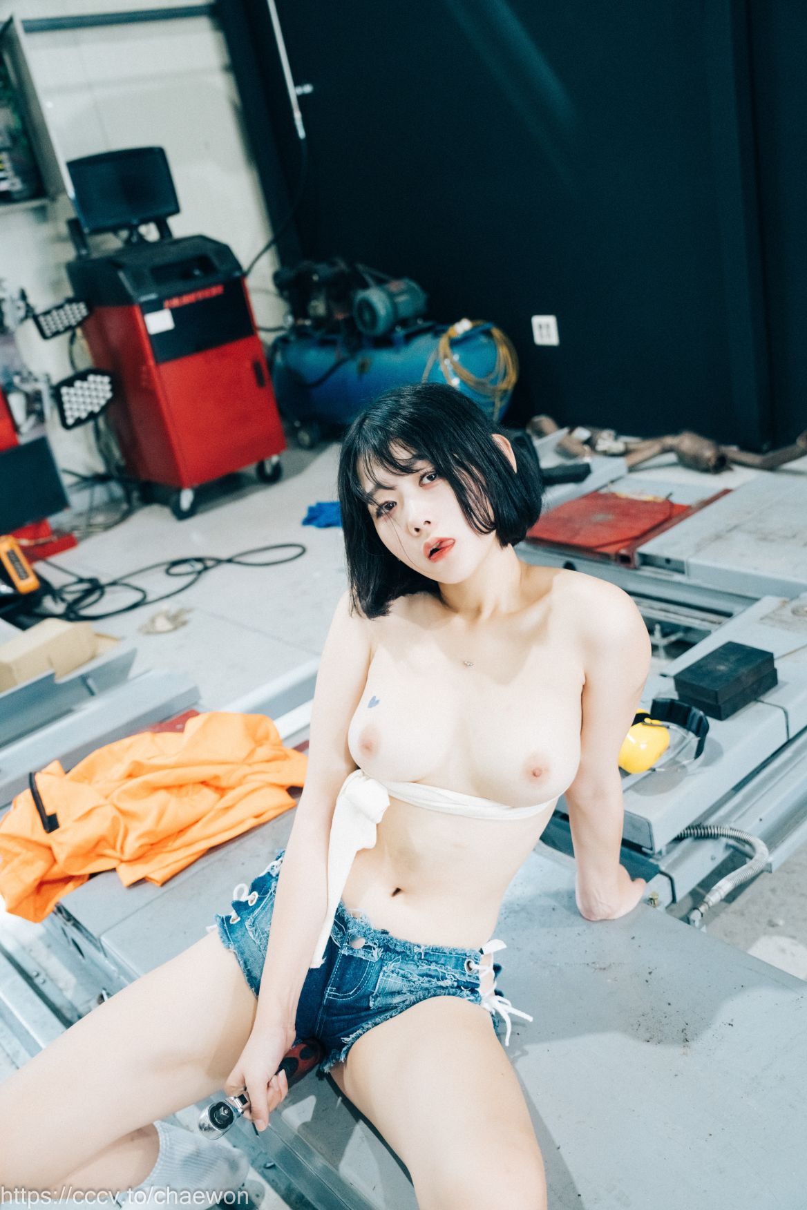 Loozy-Zia-지아---Garage-Girl-02-22