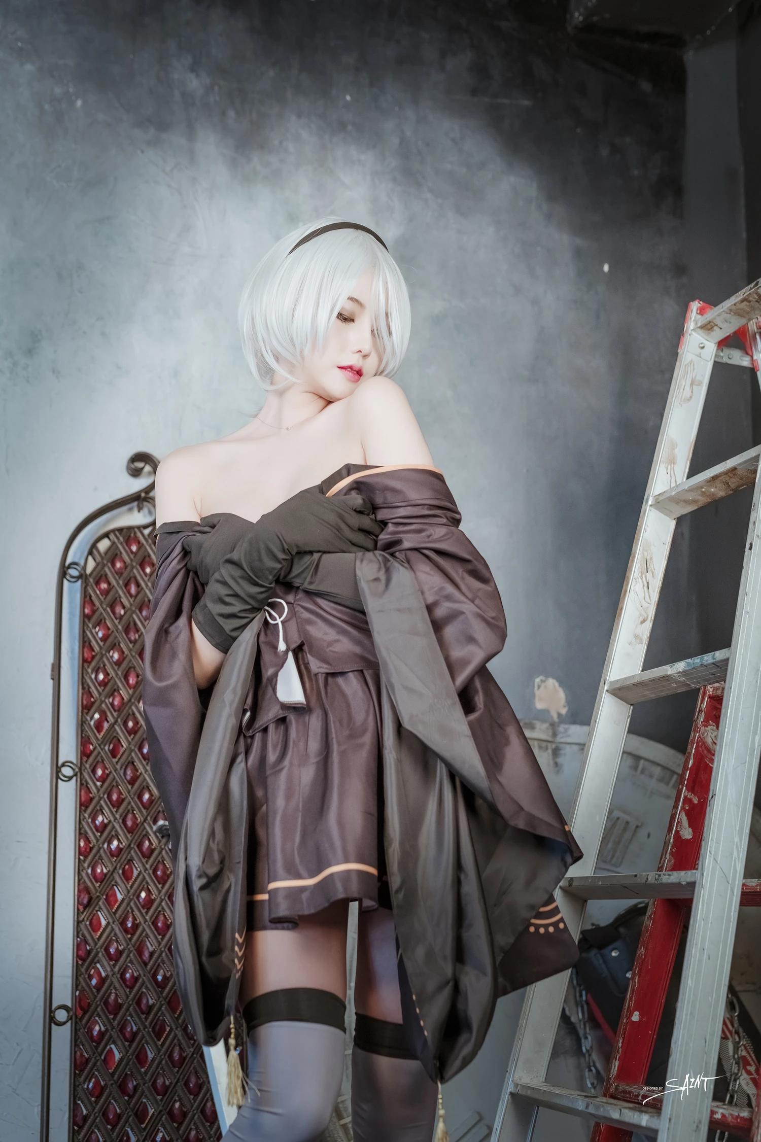 Yuna-유나-SAINT-Photolife-Nier-Automata-2B-11-10