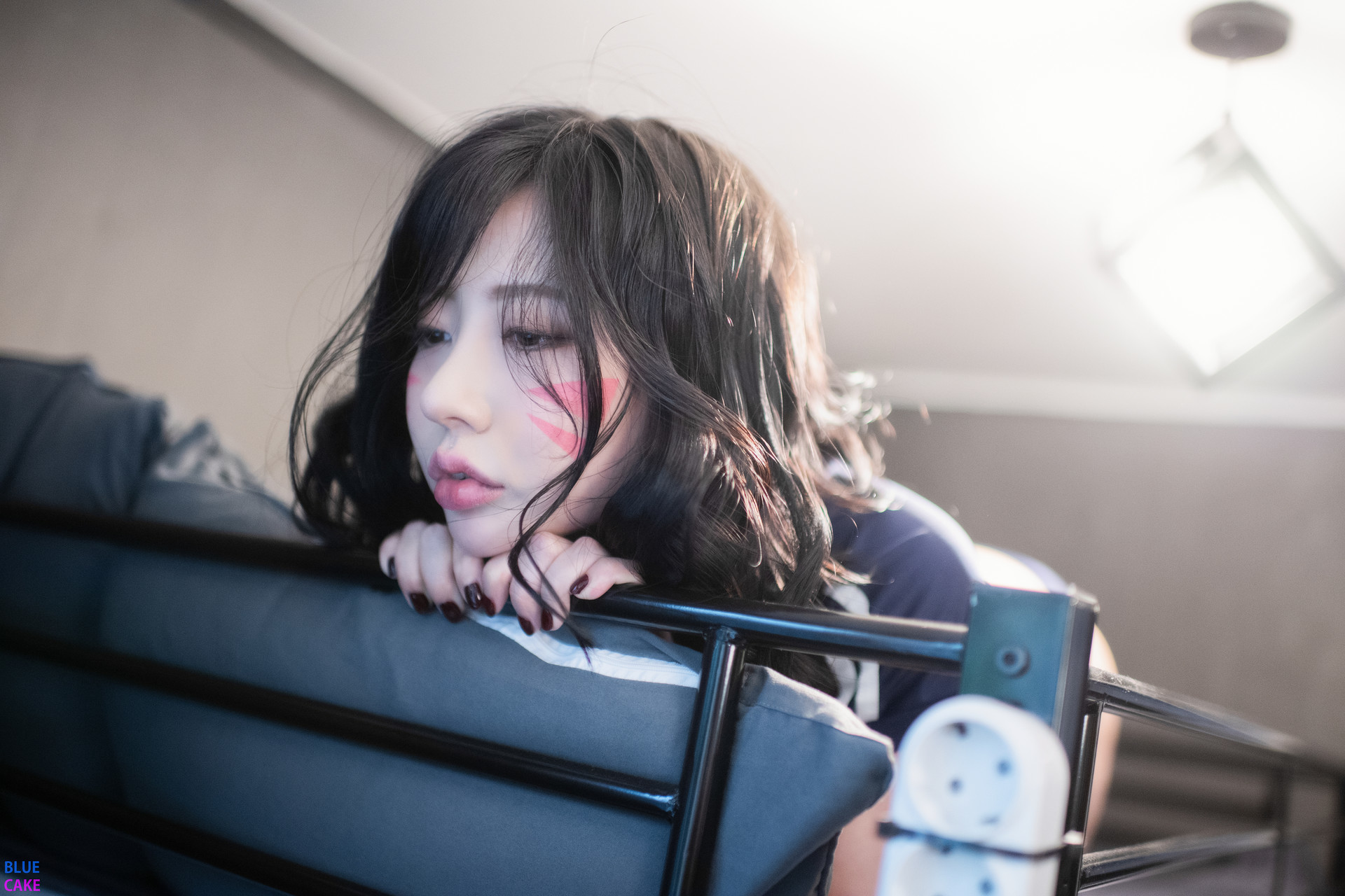 Luci-루시-BLUECAKE-Hello-I-am-DVa-Kim-04-02