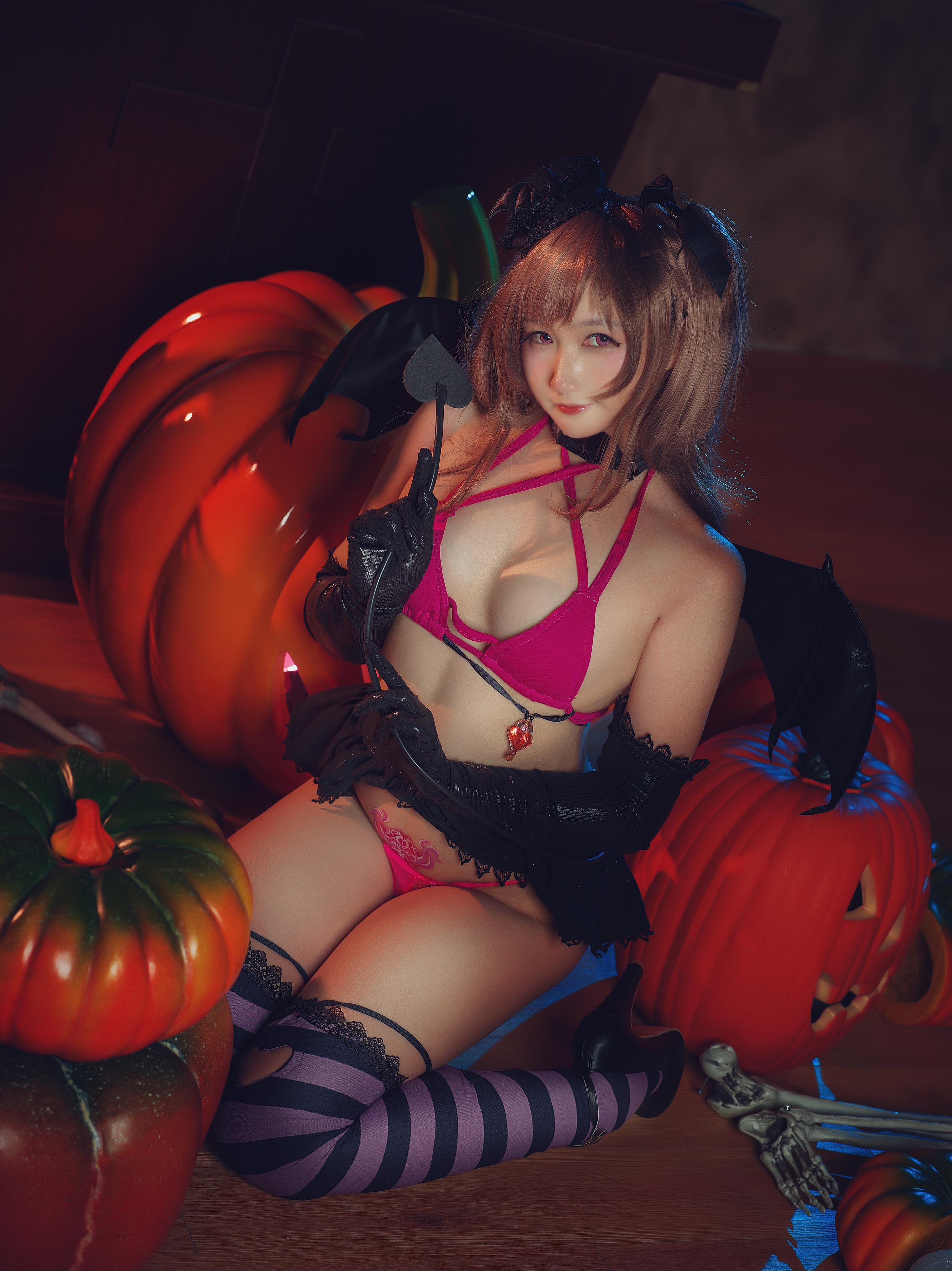 030-麻花酱---小恶魔莉莉丝-20P-148MB-08-31