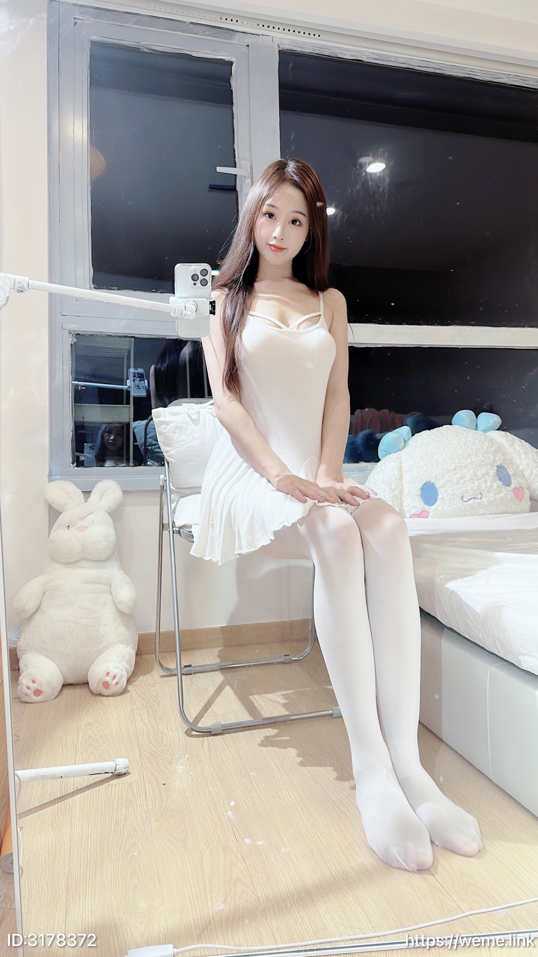 小萌子---NO006-一字马挑战-57P54MB-08-17