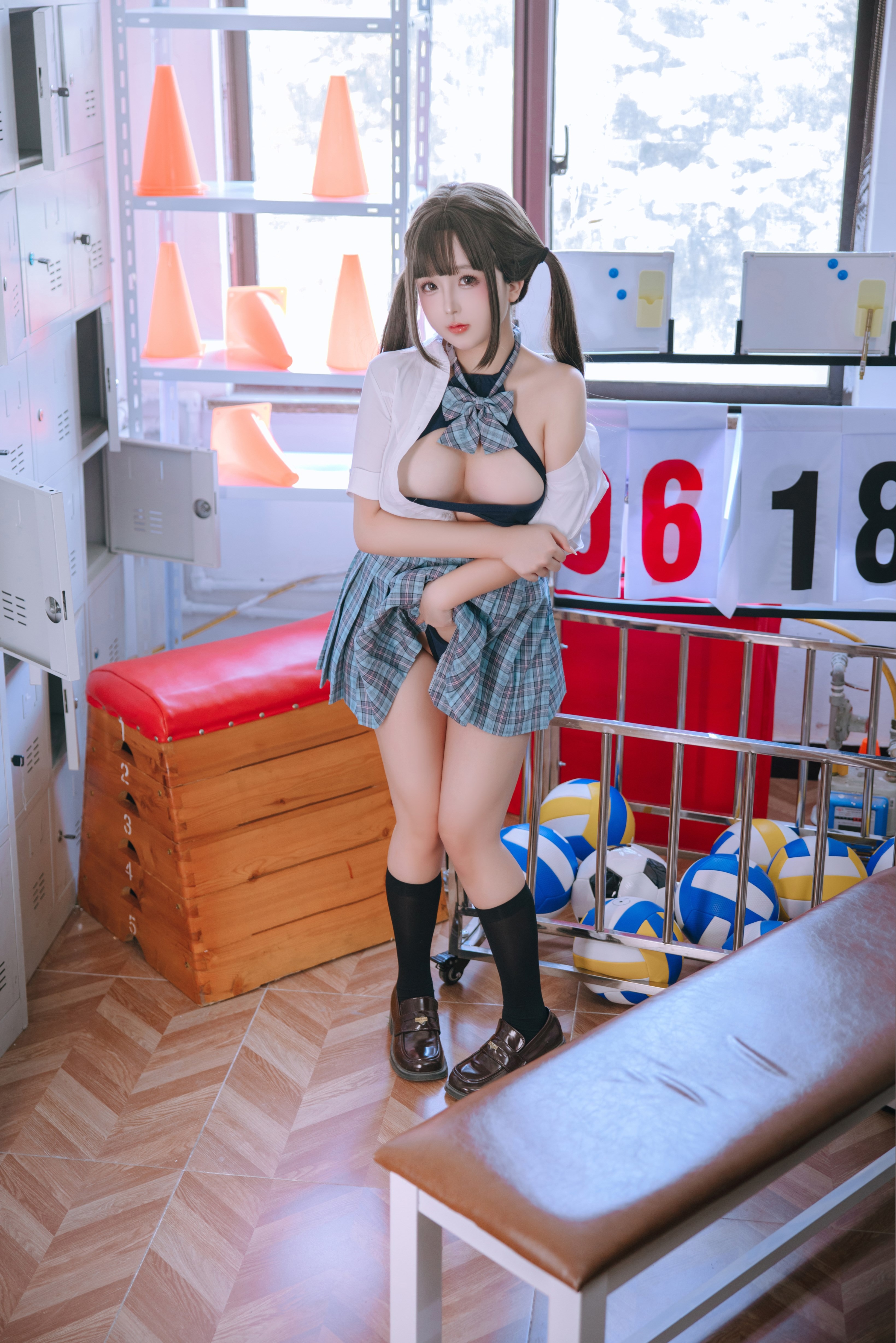 日奈娇---更衣室-195P-08-13