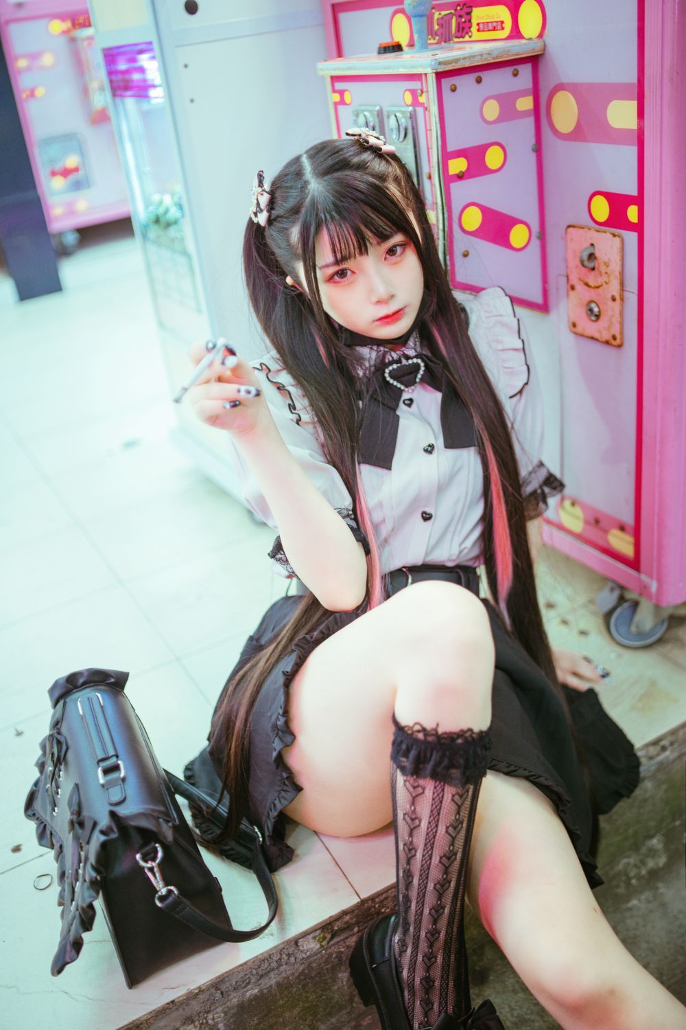 落落Raku-10月订阅-163P1V-204GB神待ち少女Night-LiLy-04-13