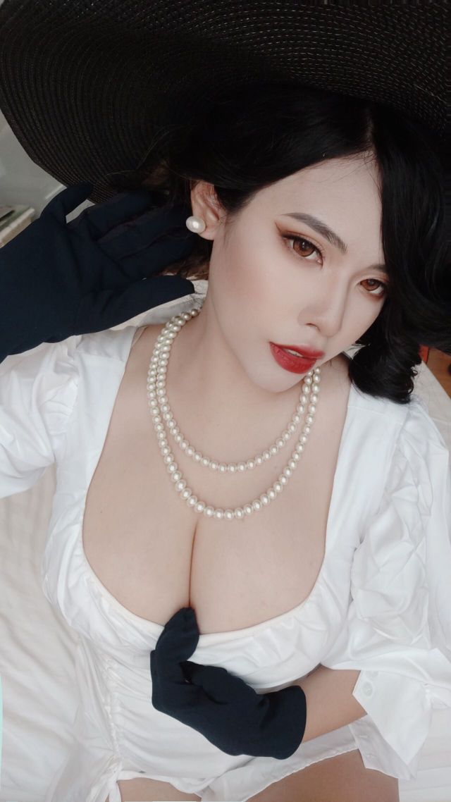 Neppuネップ-Lady-Dimitrescu-38P922MB-12-22