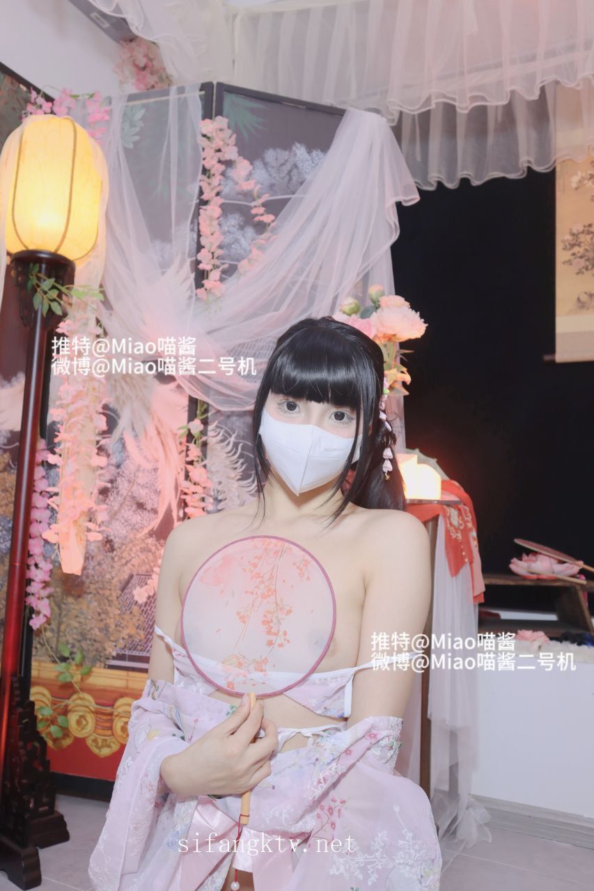 推特福利姬-Miao喵酱-裸舞炮击喷水高潮-02-20