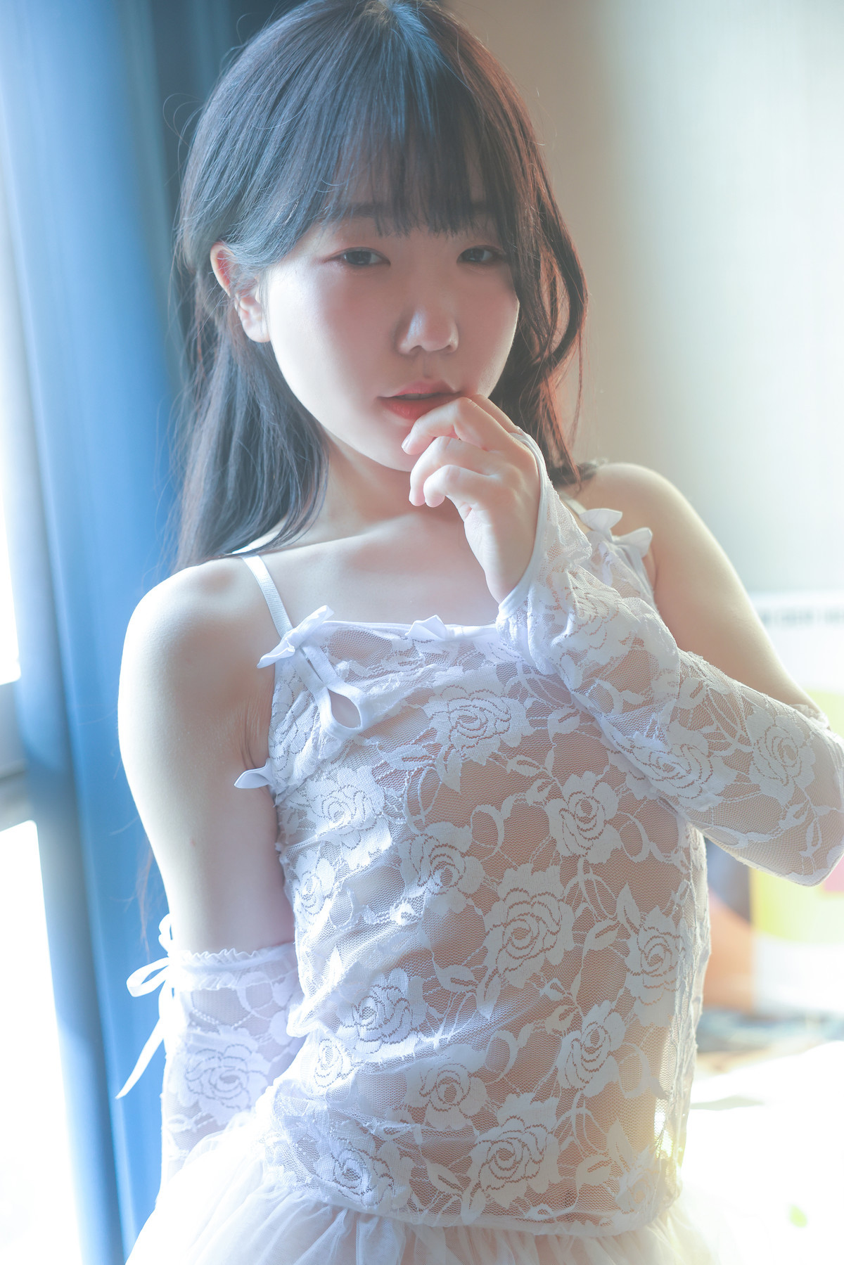 Han-Yeri-한예리-SWEETBOX-Packaging-Girl-Set03-02-23