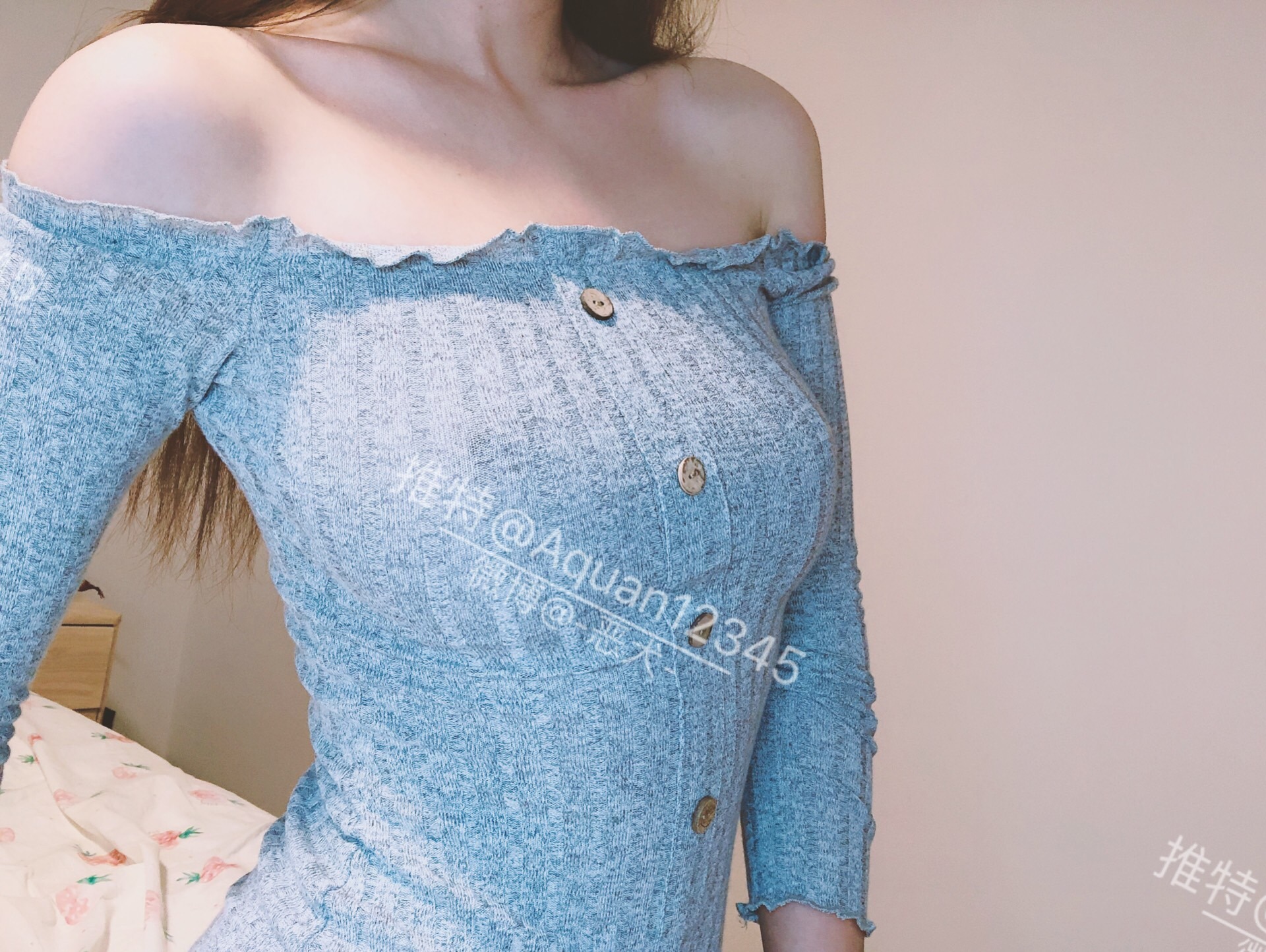 恶犬---灰色包臀针织衫-06-25