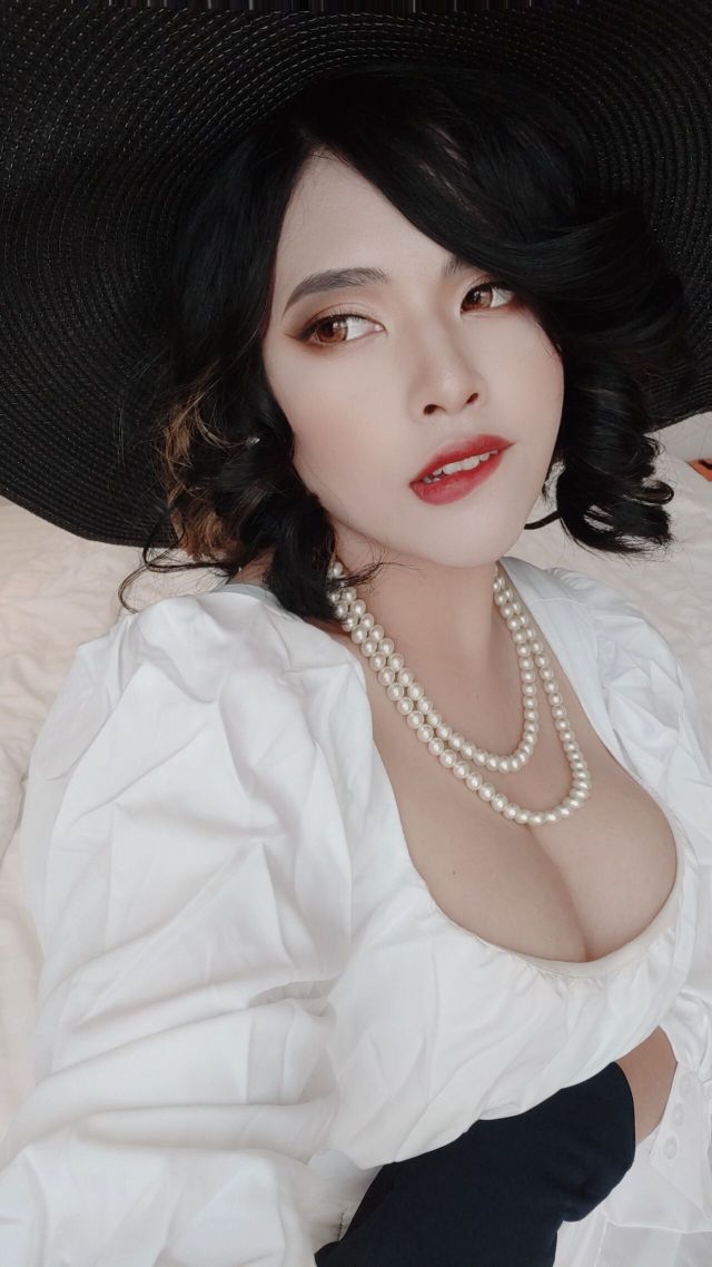 Neppuネップ-Lady-Dimitrescu-38P922MB-12-22