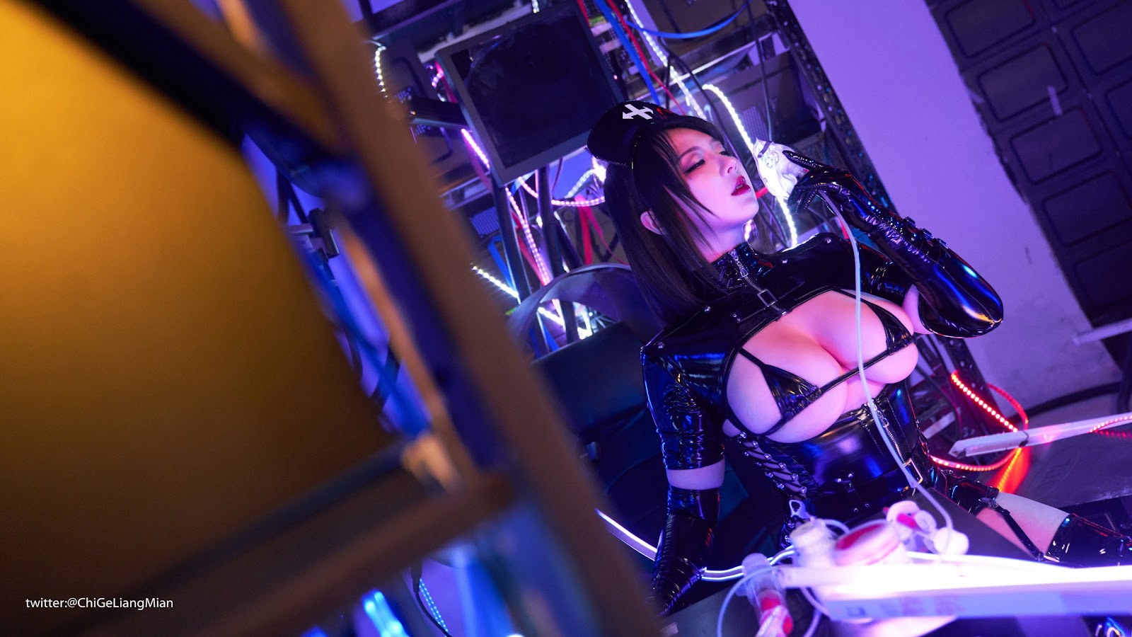 Cosplay-皮皮奶可可爱了啦-黑暗护士-04-04