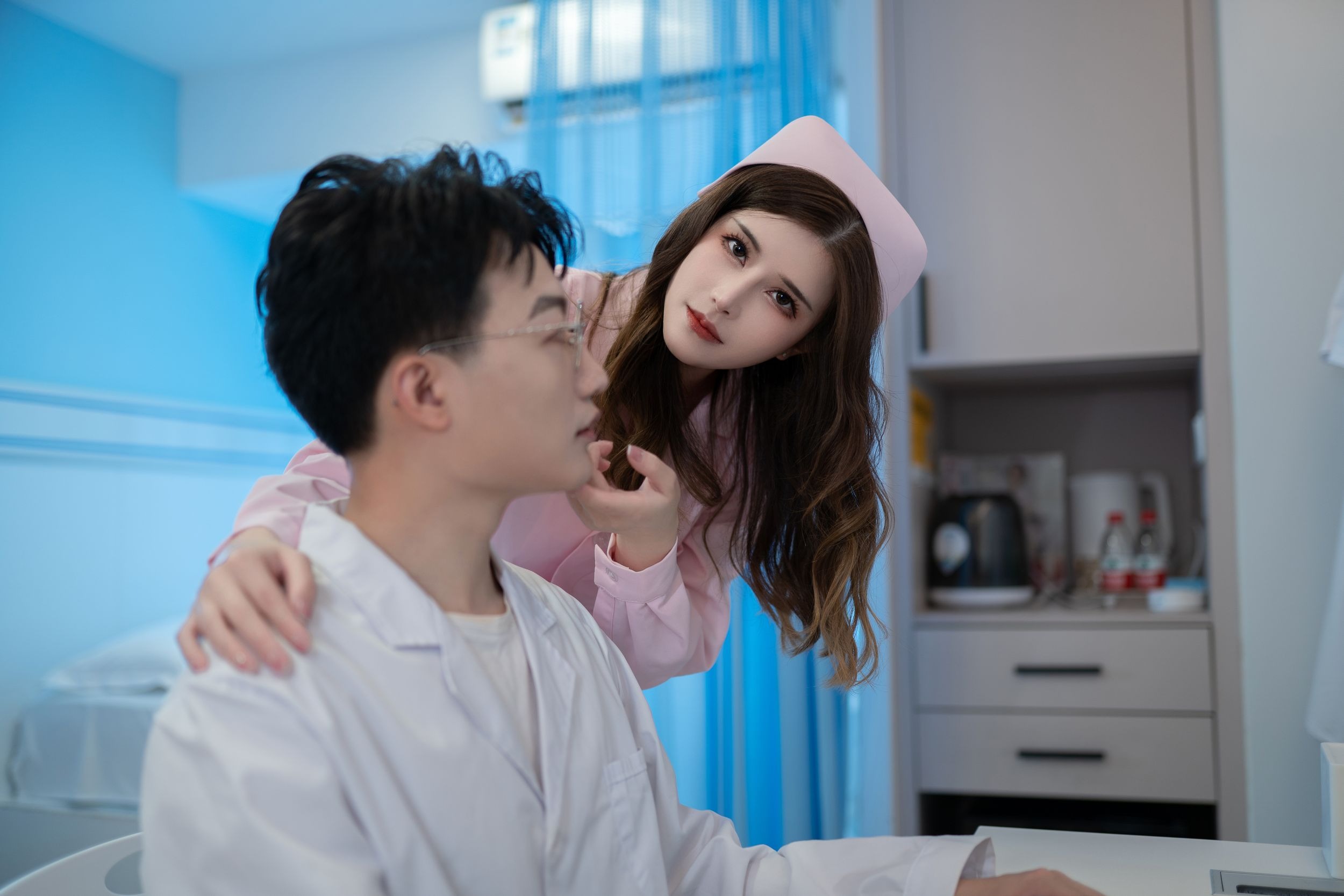 鹿八岁---医生和护士-65P-07-21