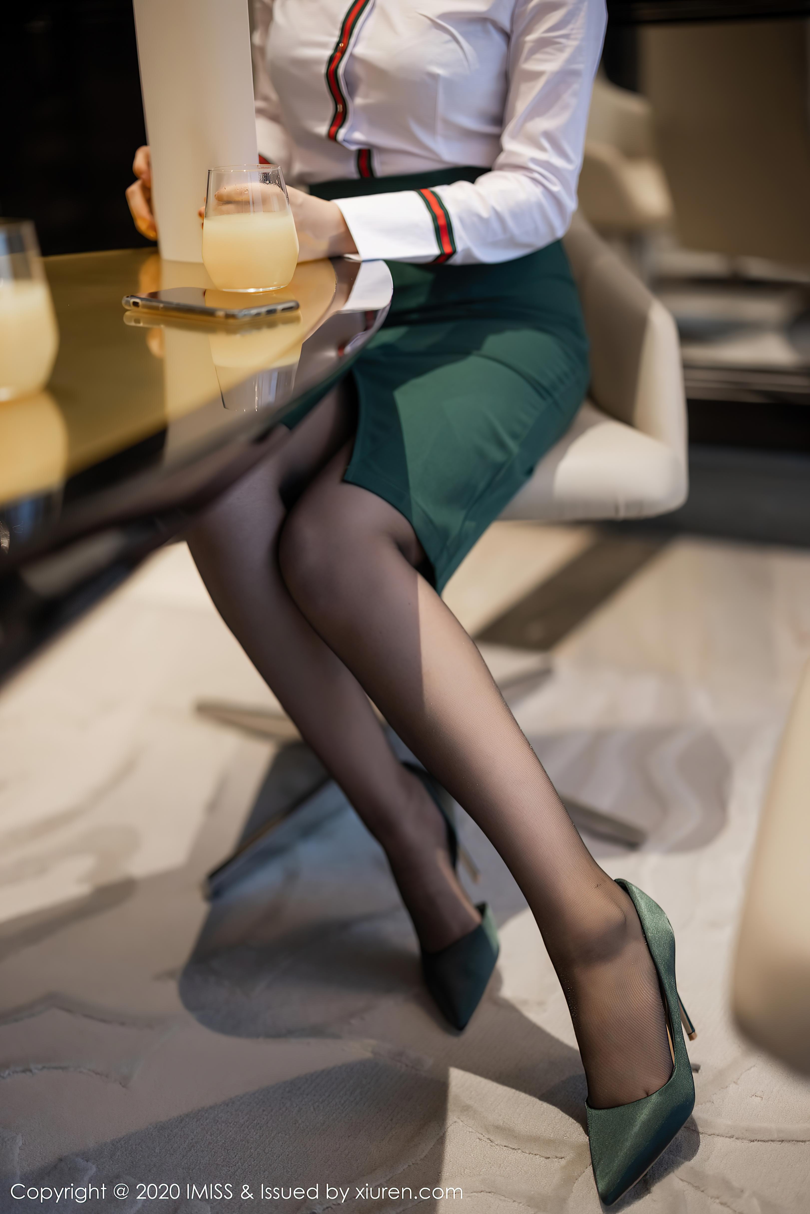 019-IMiss爱蜜社-20201105-VOL521-Angela小热巴-55P-44442-MB-08-23