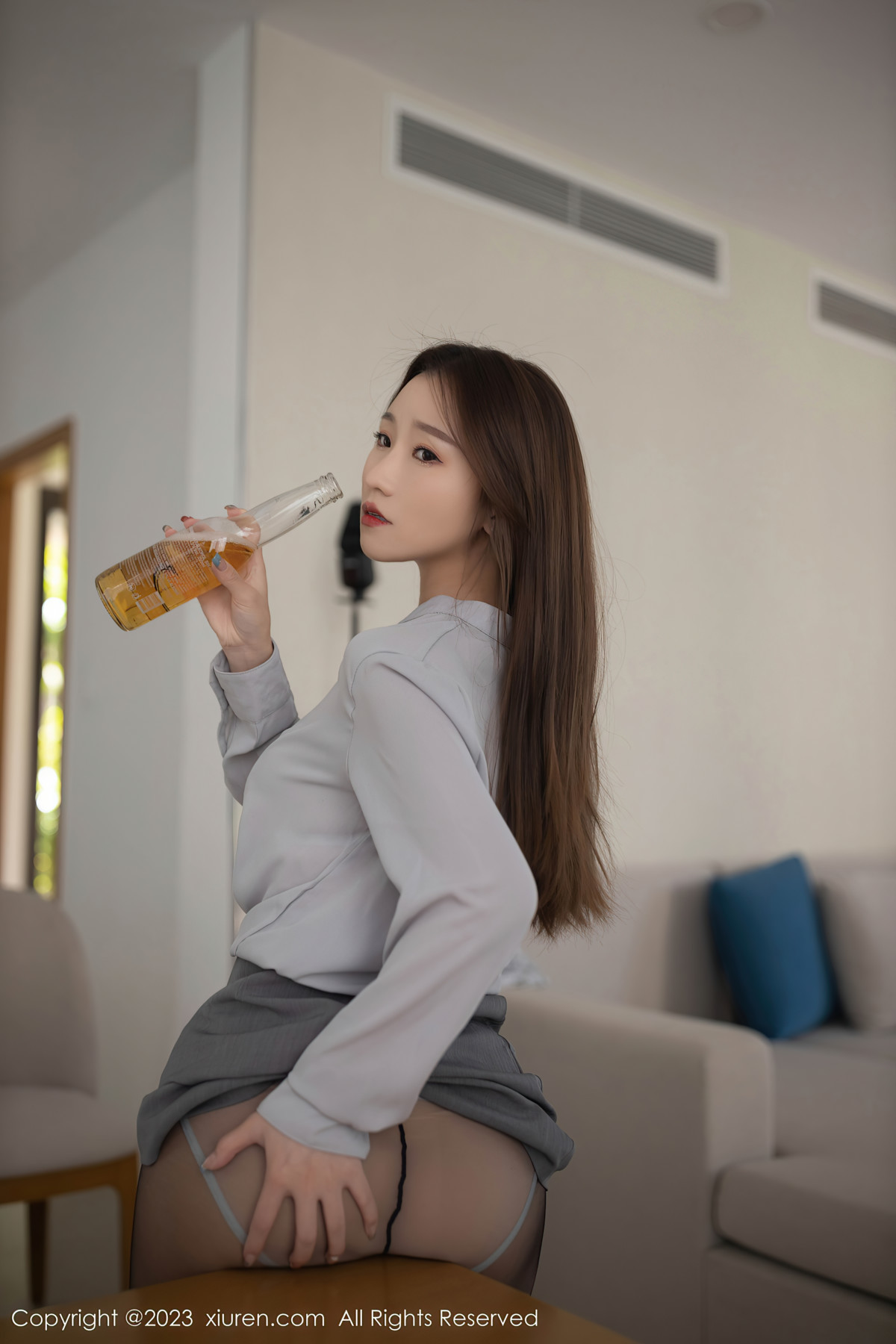 XiuRen秀人网-NO6989-杏子Yada-12-20