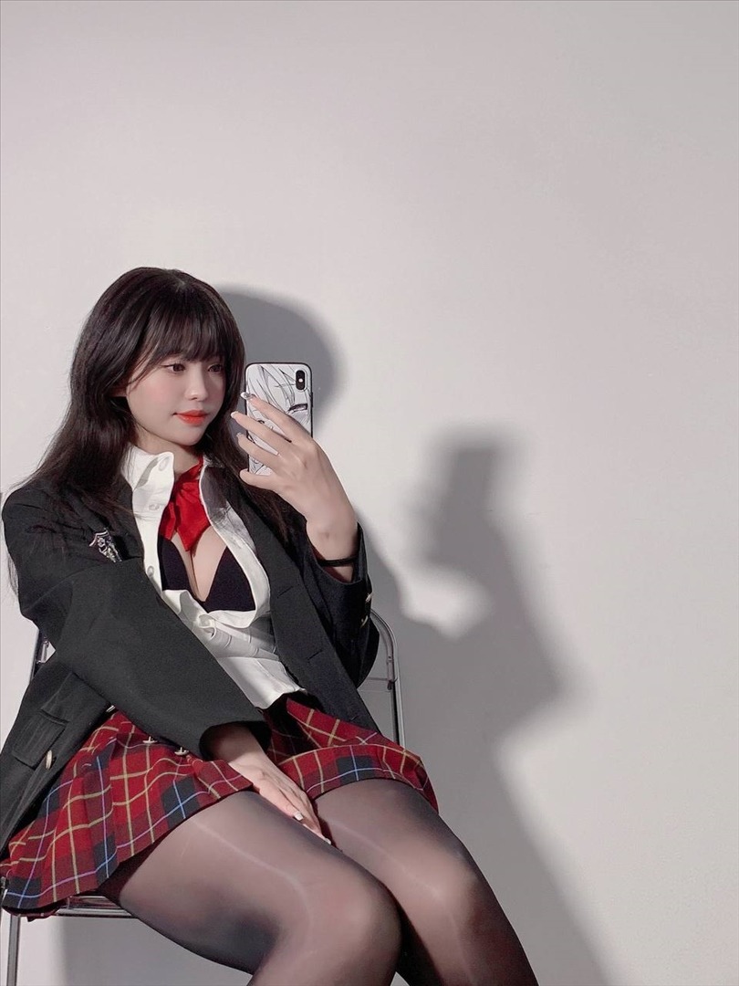 真真u---推特合集-1-432P47V-24752-MB-20240815l-08-17