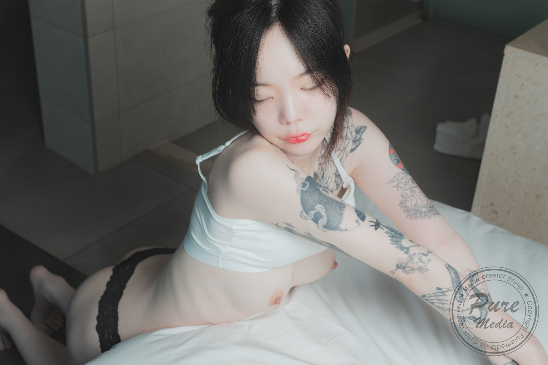 Siro-시로-PURE-MEDIA-Vol190-Home-Training-Set02-09-19