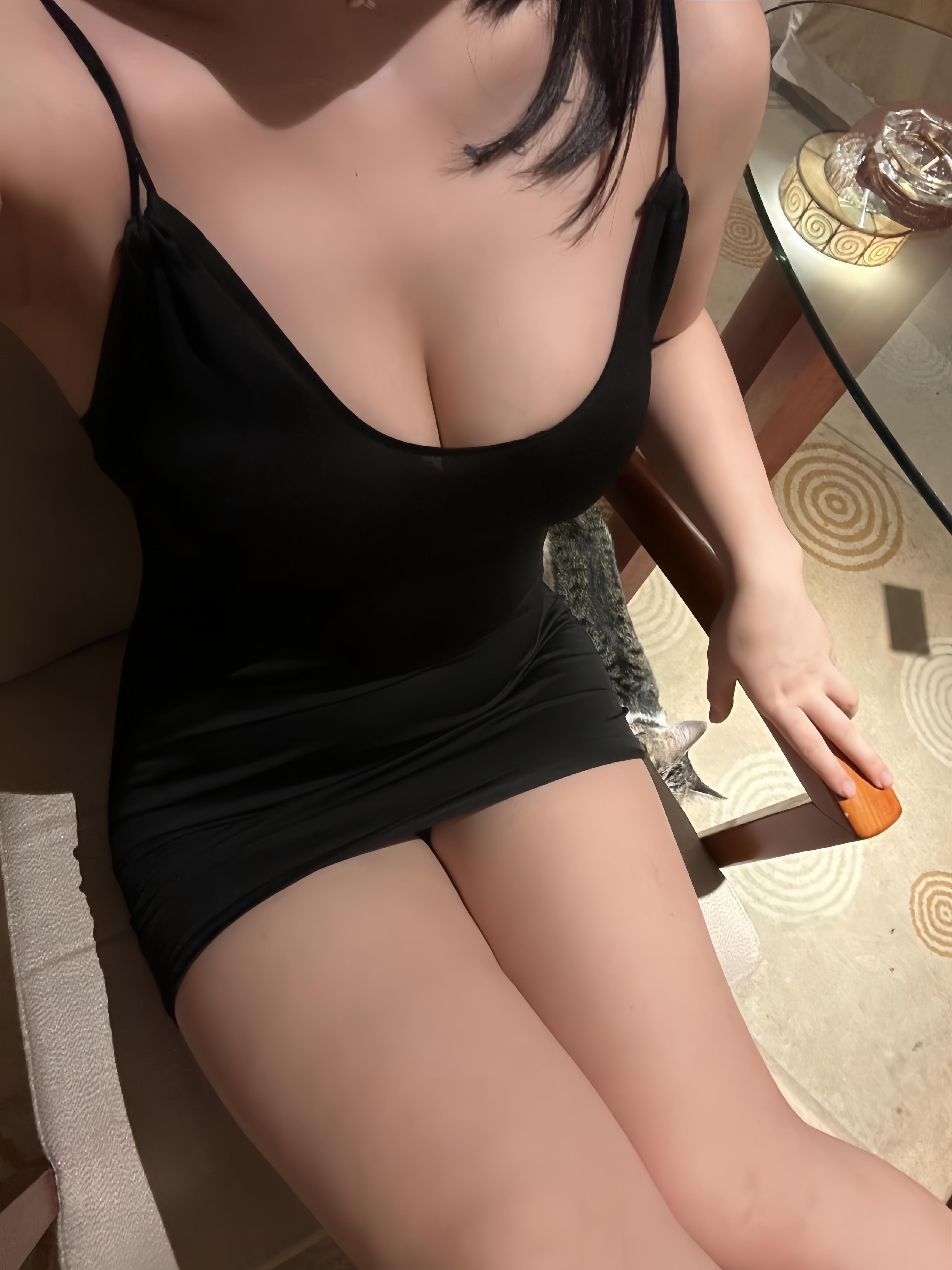 004詹詹---绝色美人25P74MB-08-18