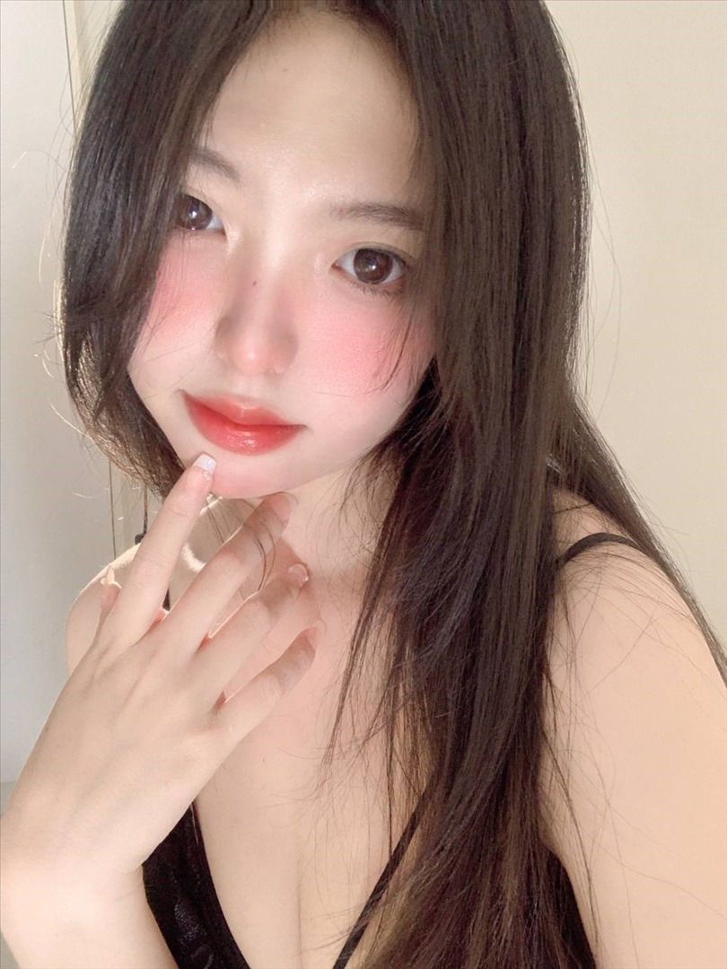 真真u---推特合集-2-432P47V-24752-MB-20240815l-08-17