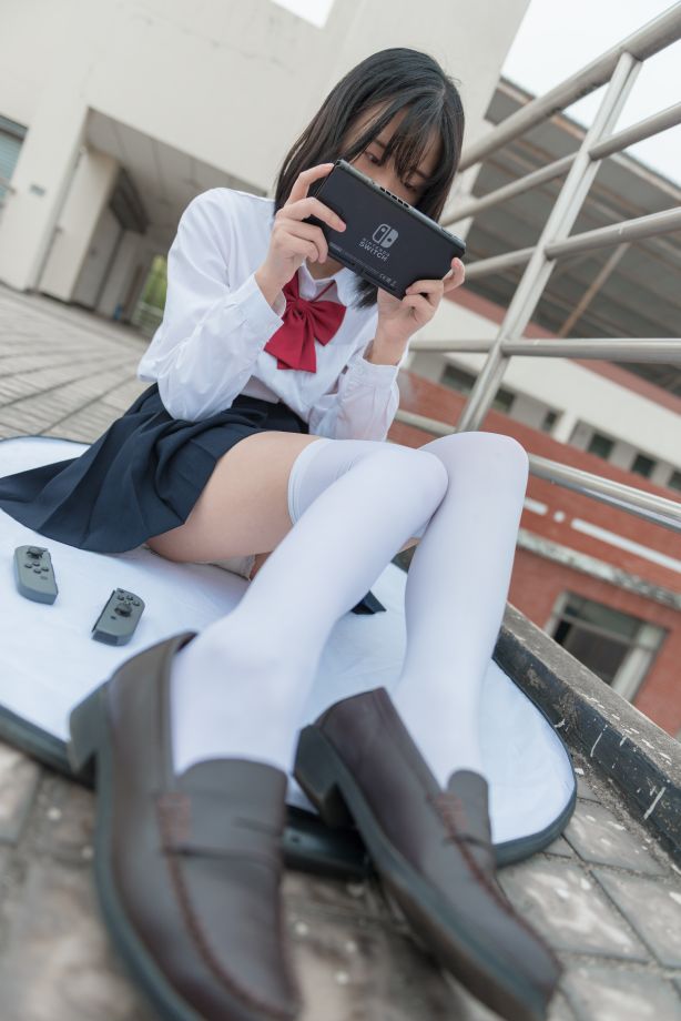 少女秩序写真-vol013-天台JK制服44P-01-10
