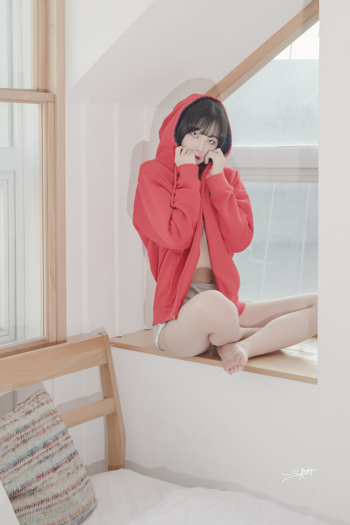 Yuna-유나-SAINT-Photolife-Love-On-Top-Set02-01-29