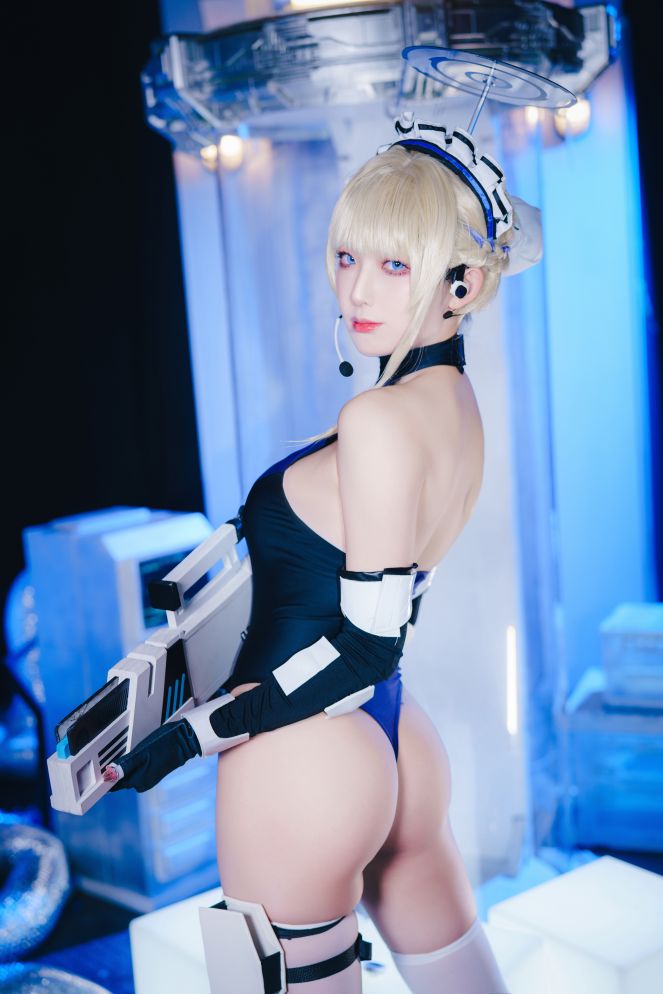 封疆疆v-飞鸟马时竞泳-07-10