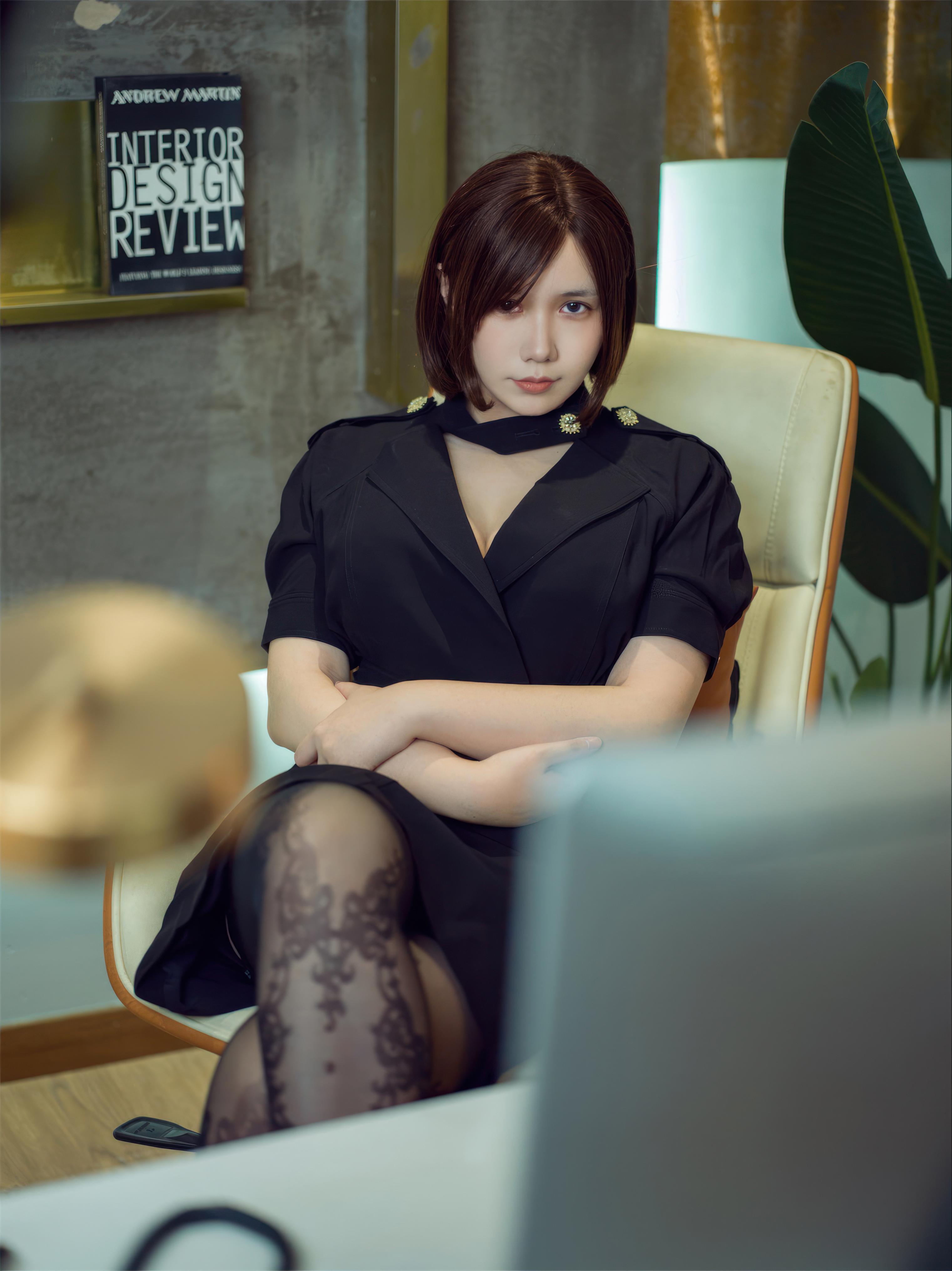 005-麻花酱---OL办公室女上司-42P2V-507MB-08-31