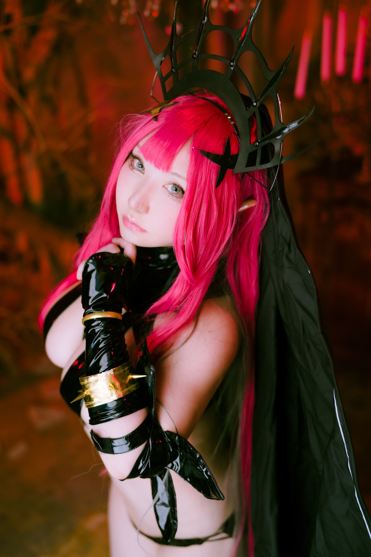 Cosplay-SAKUサク-Morgan-le-Fay-Set04-08-29