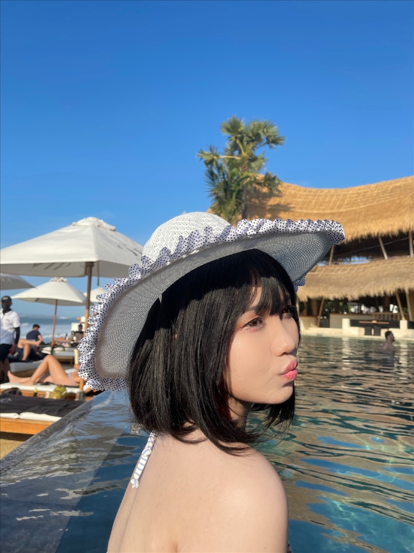 Azulacan---White-Bikini-20240819b-22P-5958-MB-08-20