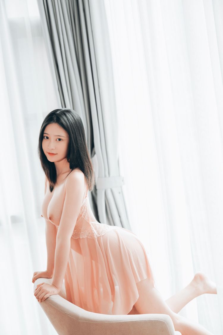 年年---暧昧40P-1181M-01-23