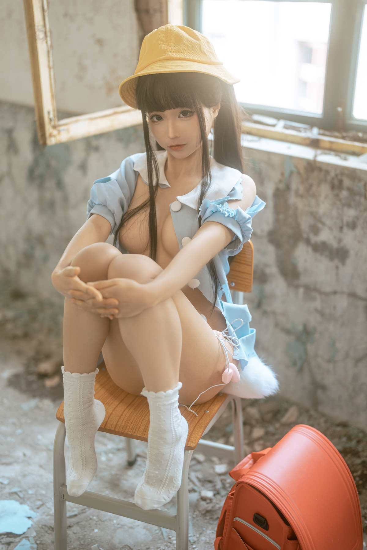Cosplay-蠢沫沫-Chunmomo-小黄帽-绅士版-Set02-11-17