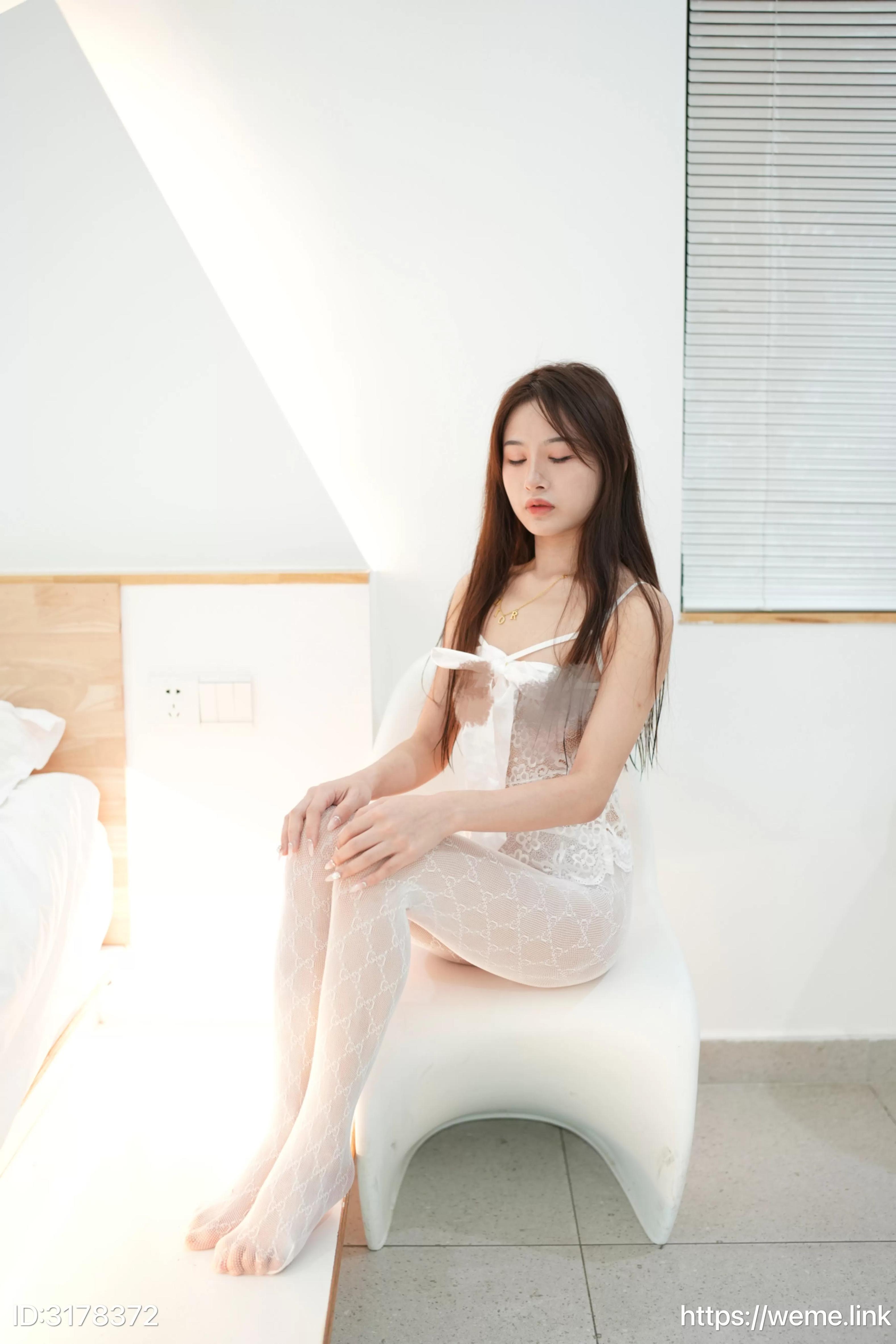 小萌子--NO011-翘屁姿势16P67MB-08-17