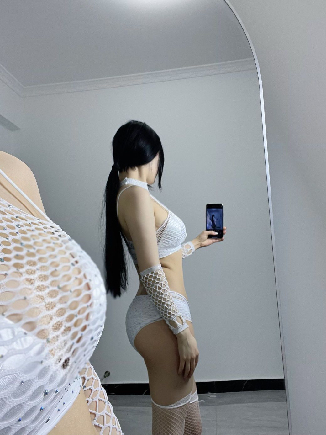 B站凶小奶猫-舰长福利-32P1V-22M-03-12