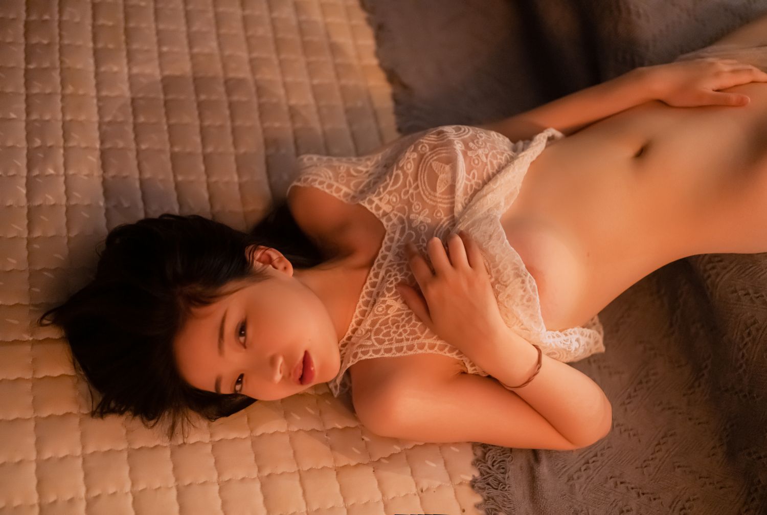 年年---白色网衫44P-1059M-01-23