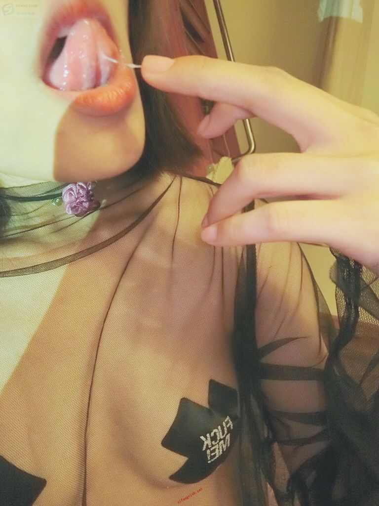 布丁大法---黑丝网袜震动棒---R18-12-23