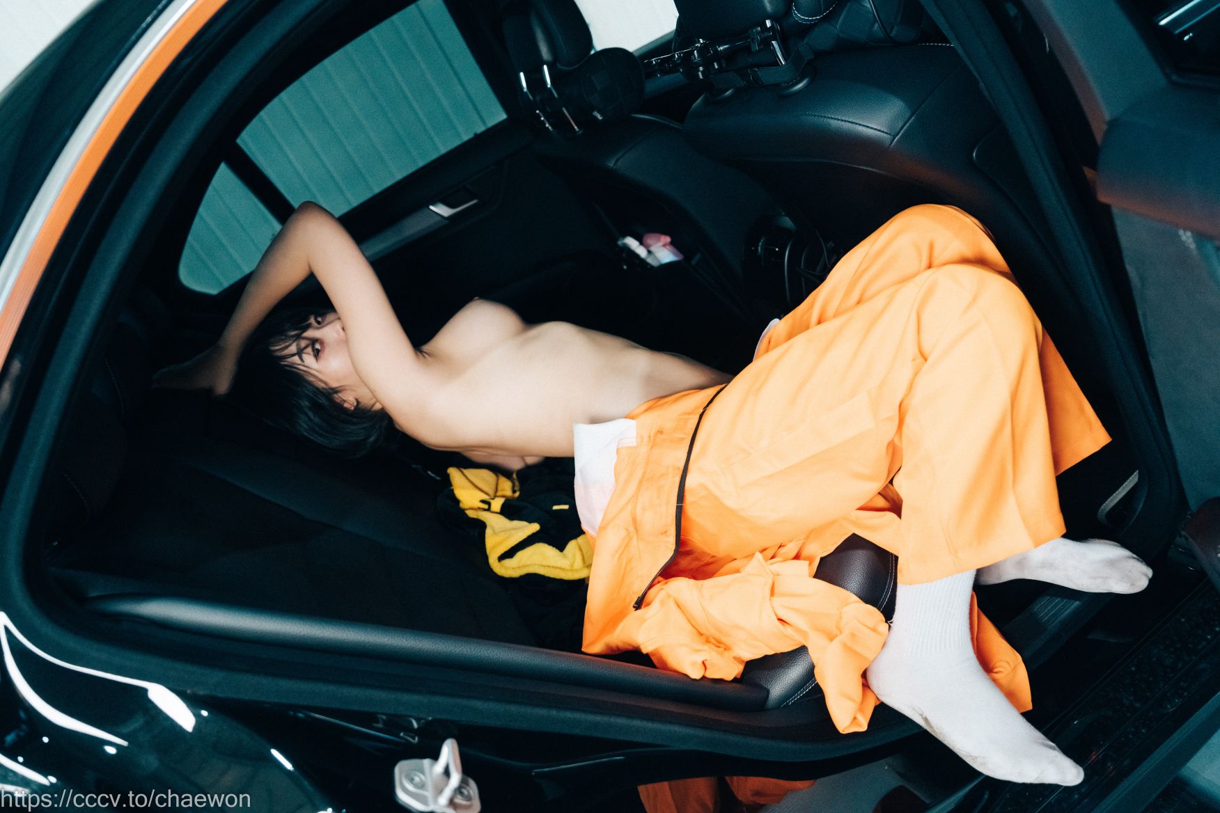 Loozy-Zia-지아---Garage-Girl-02-22