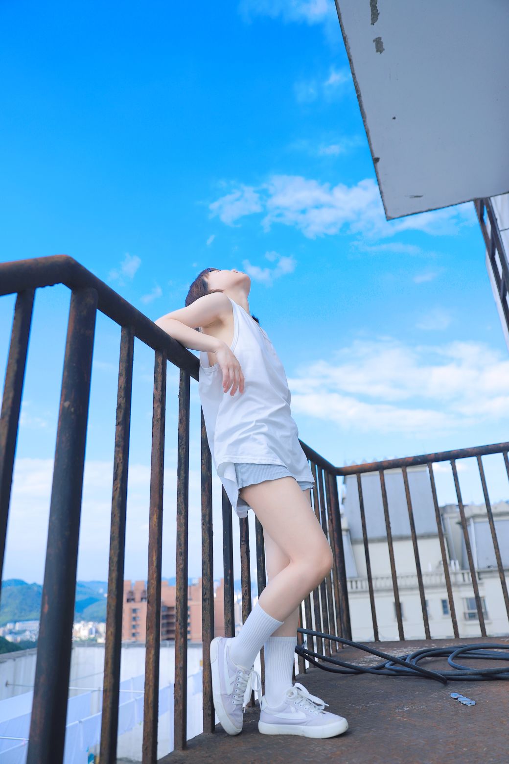 晓晓可可爱---9月-天台-112P-151G-04-09