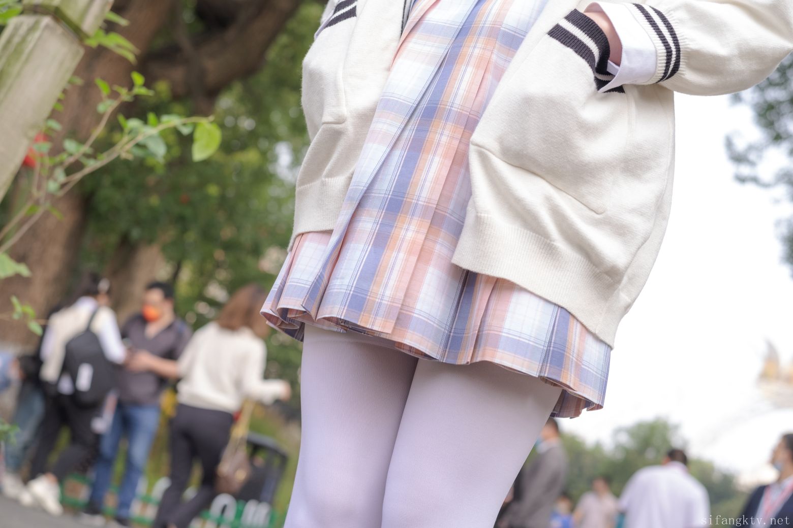 VIP小七-JK-R18-230P1V-372G-01-14