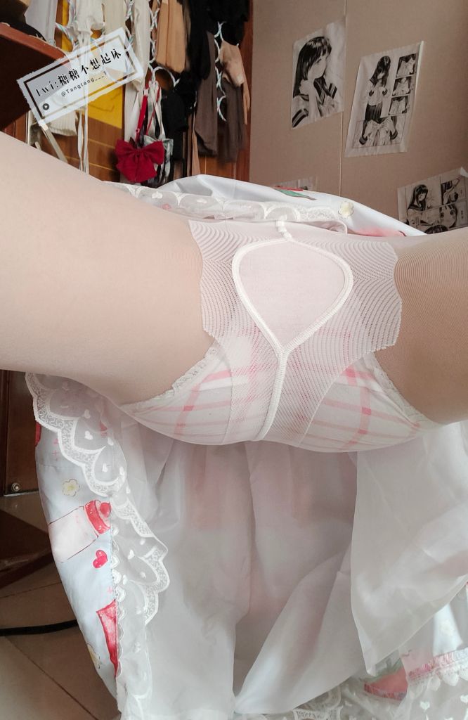 糖糖不想起床---草莓洛丽塔-06-24