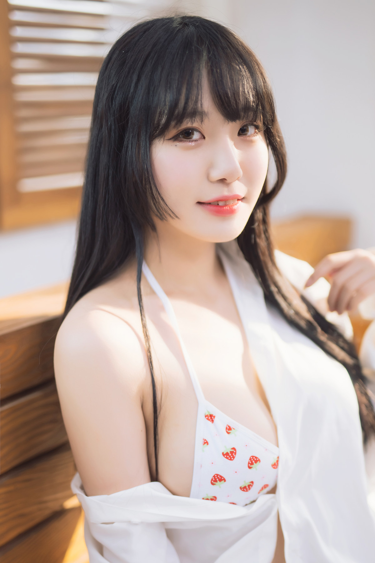 Sooflower-수련수련-Strawberry-Photobook-Set01-11-30