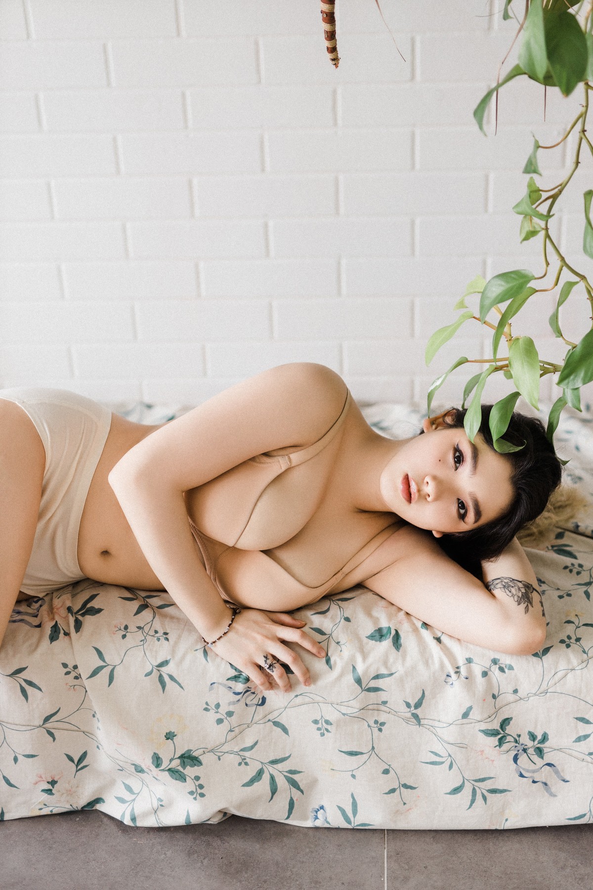 Jaszlyn-DCP-snaps-Vol01-Photobook-Set01-11-13