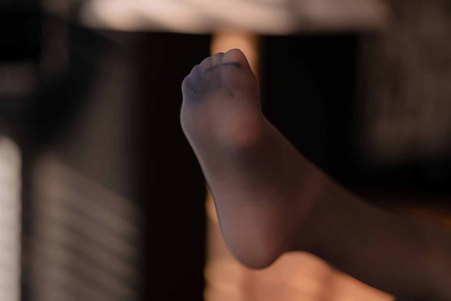 轩萧学姐---蓝裙OL170p4v-147G-06-18