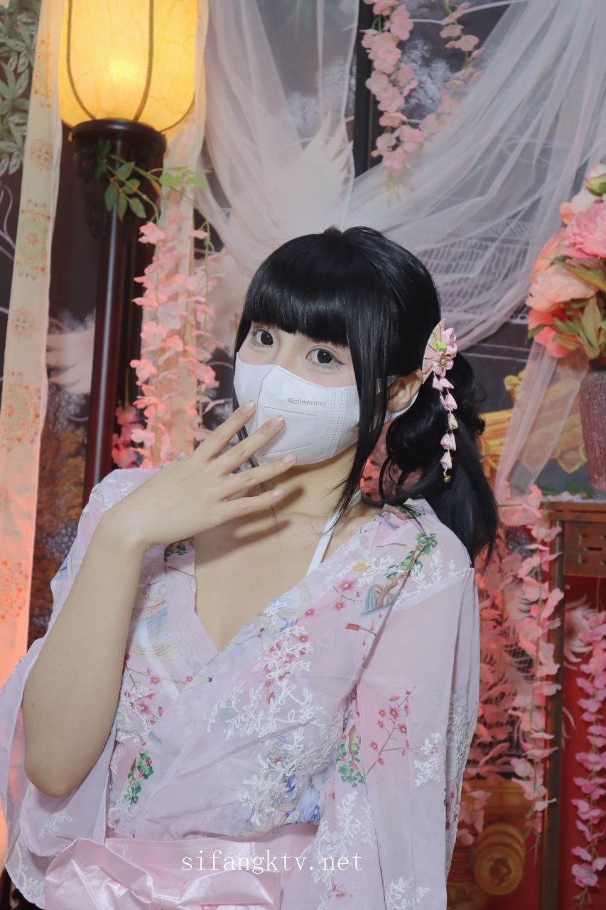 推特福利姬-Miao喵酱-裸舞炮击喷水高潮-02-20