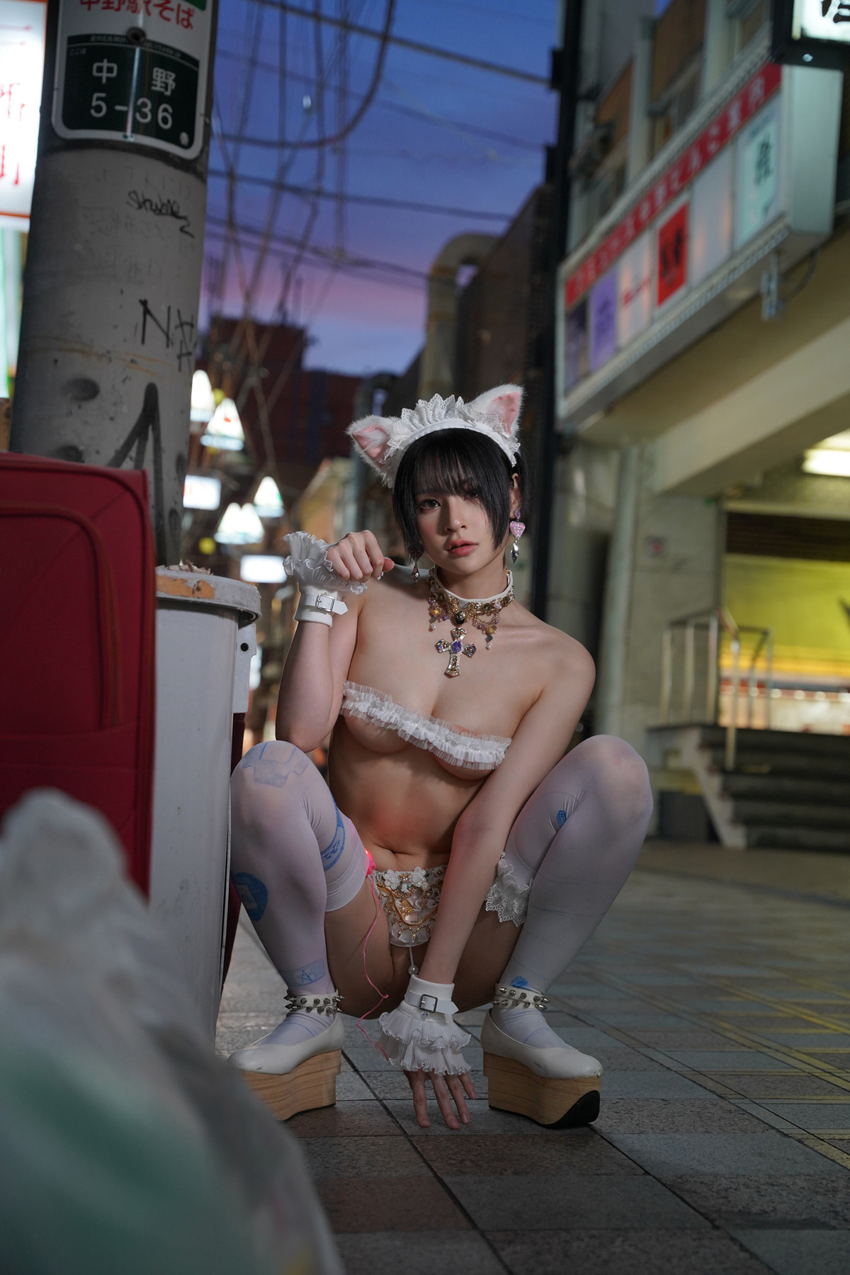 ORIN-Photobook-8216Wild-Nights-Vol018217-Set01-01-19