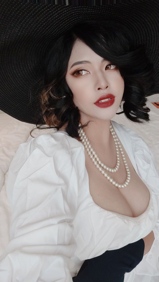 Neppuネップ-Lady-Dimitrescu-38P922MB-12-22