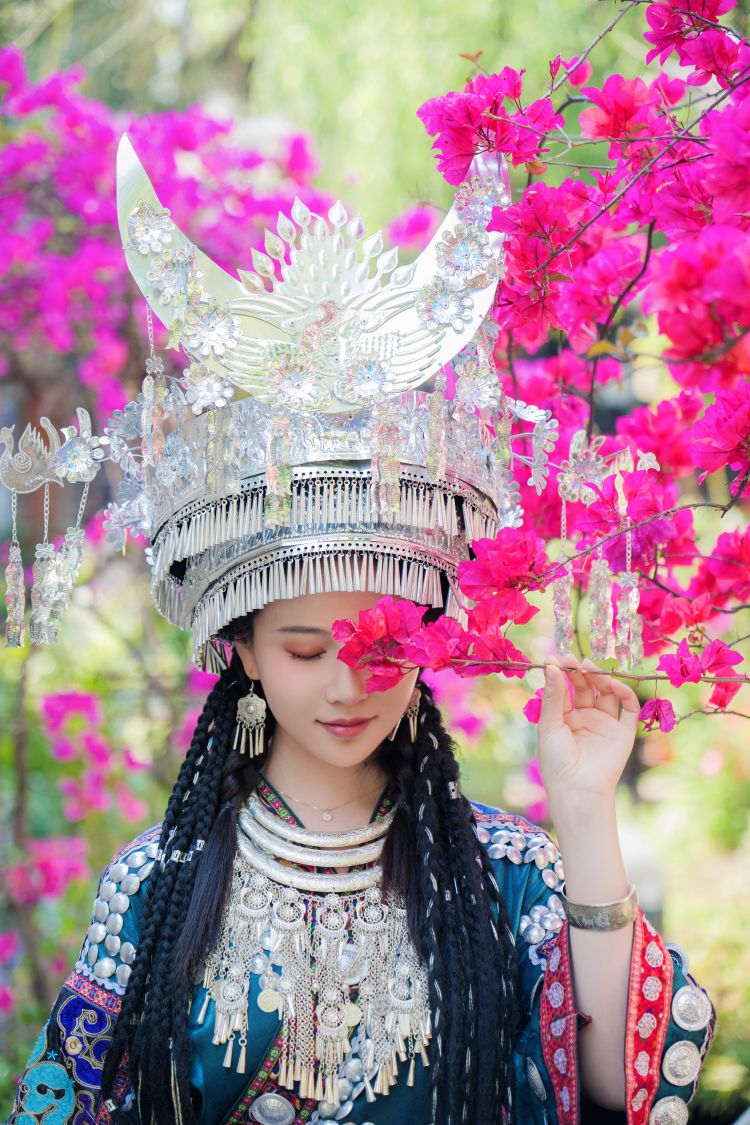 年年---苗疆少女50P-333M-01-24