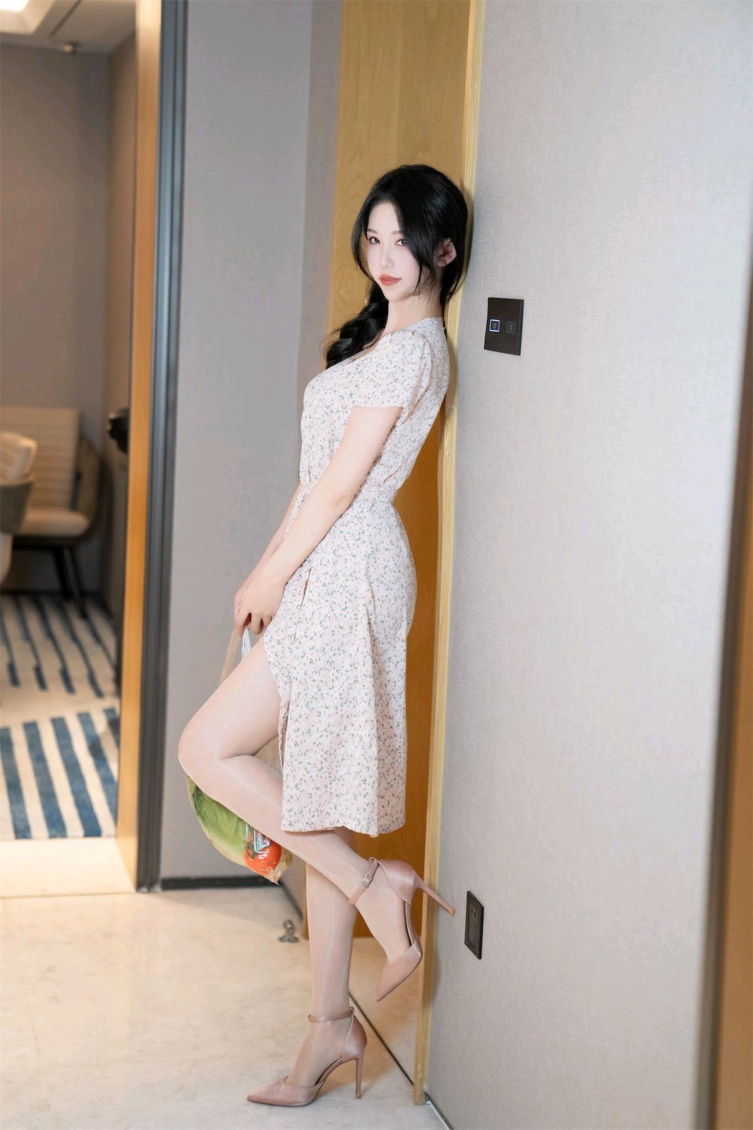 抖娘-利世---小保姆与老头-140P1V-181MB-04-27